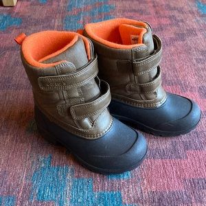 Brand new, never worn boys snow boots, insulated